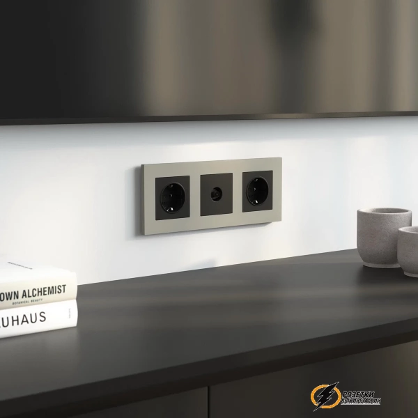 Рамка 3 местная Werkel Slab дымчатый софт