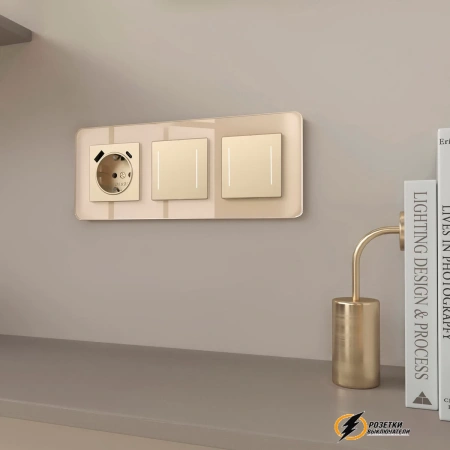 Рамка стеклянная 3 местная Werkel Elite айвори