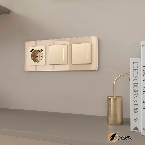 Рамка стеклянная 3 местная Werkel Elite айвори