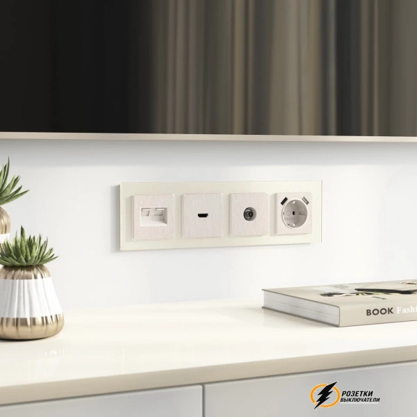 Накладка для двойной розетки Еthernet RJ-45 Werkel перламутровая рифленая