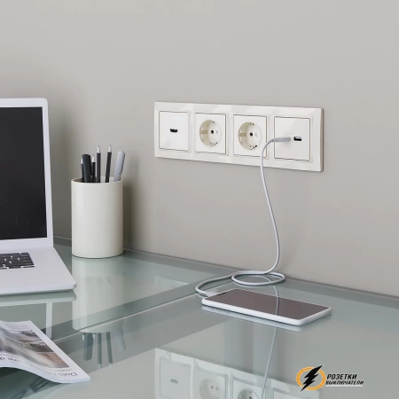 Розетка HDMI Werkel слоновая кость