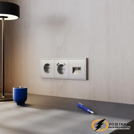 Розетка с заземлением 16а 250в Voltum S70 шелк VLS040103